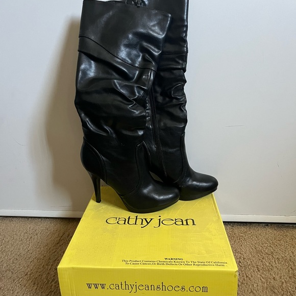 Cathy Jean Boots - Picture 1 of 4